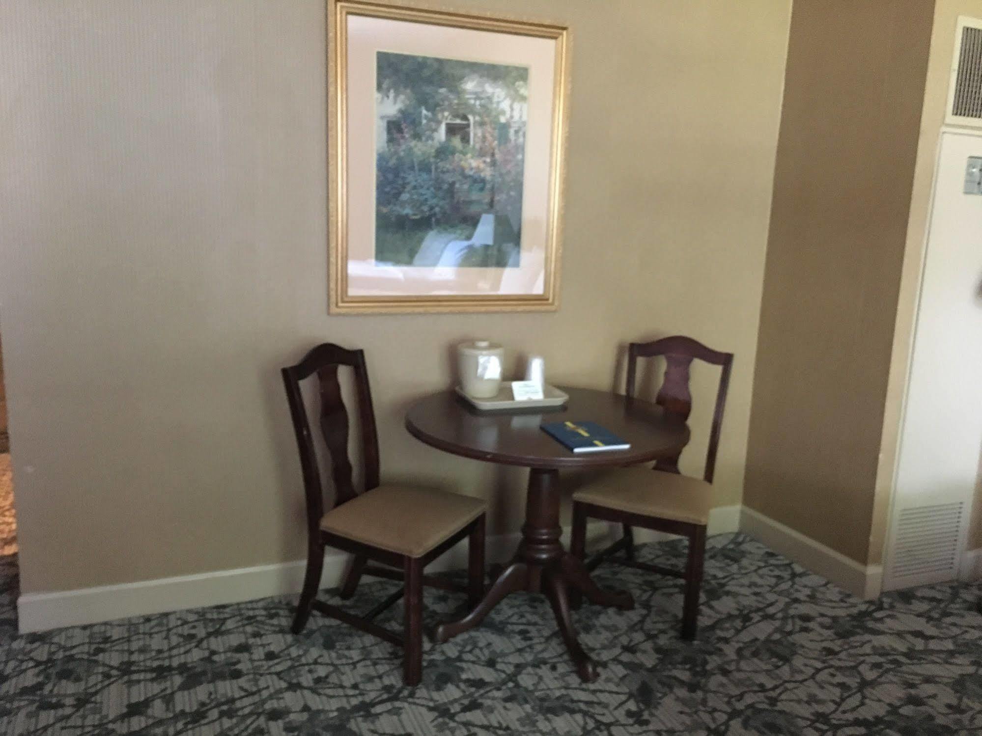 Inn On Broadway Downtown/Keeneland/Medical Center Лексингтон Екстер'єр фото